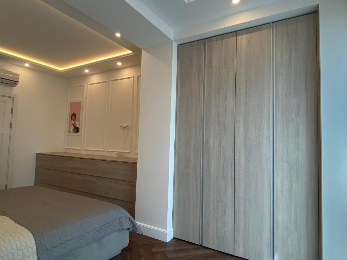 Modern Classic 2 Bedroom Apartment Near Most City Dnipro Luaran gambar