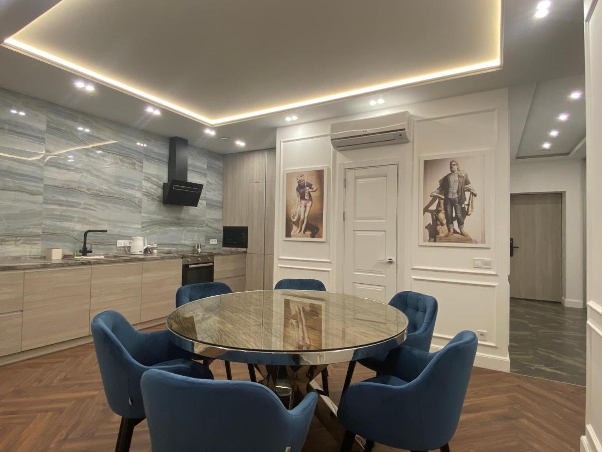 Modern Classic 2 Bedroom Apartment Near Most City Dnipro Luaran gambar