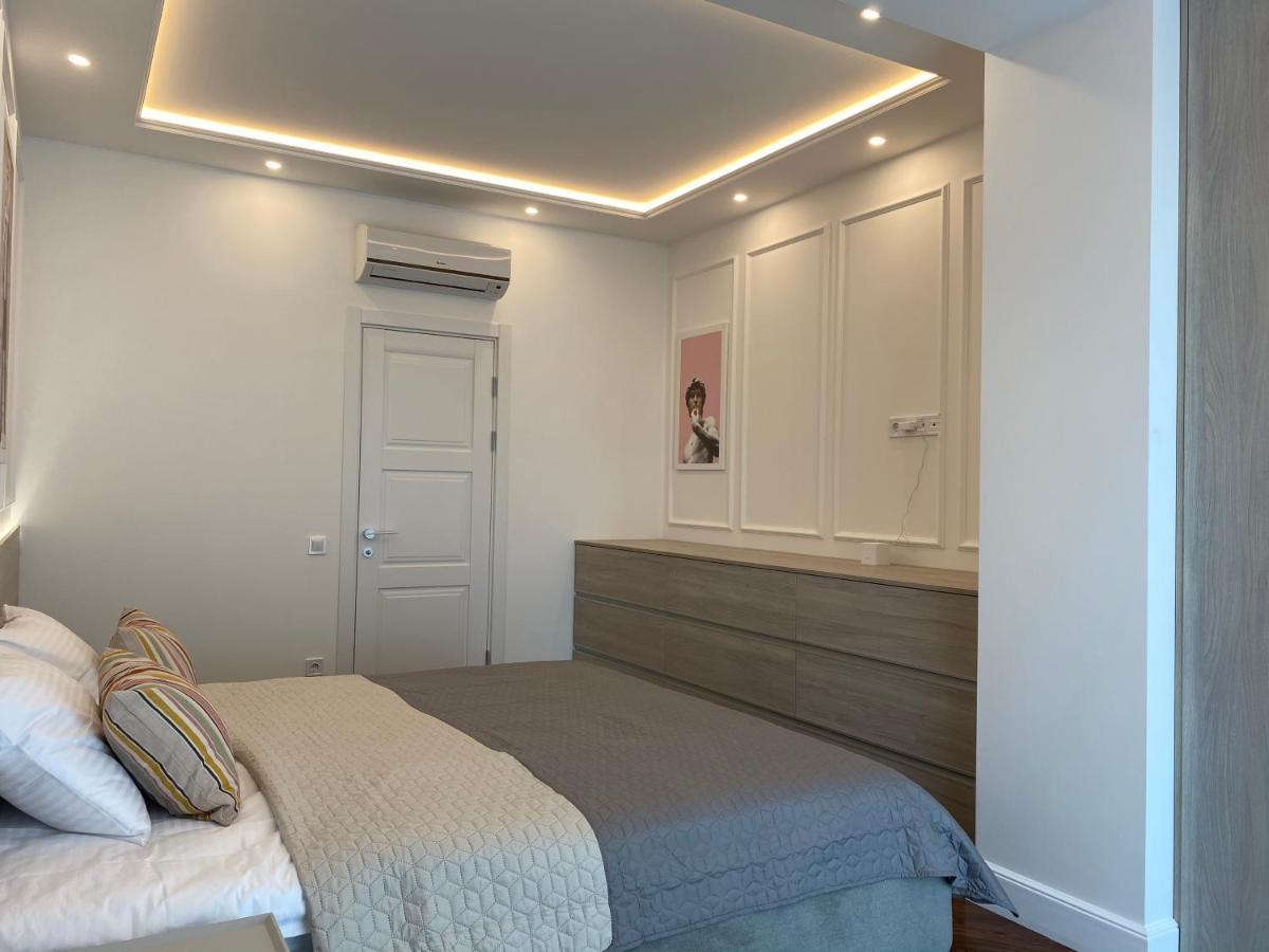 Modern Classic 2 Bedroom Apartment Near Most City Dnipro Luaran gambar
