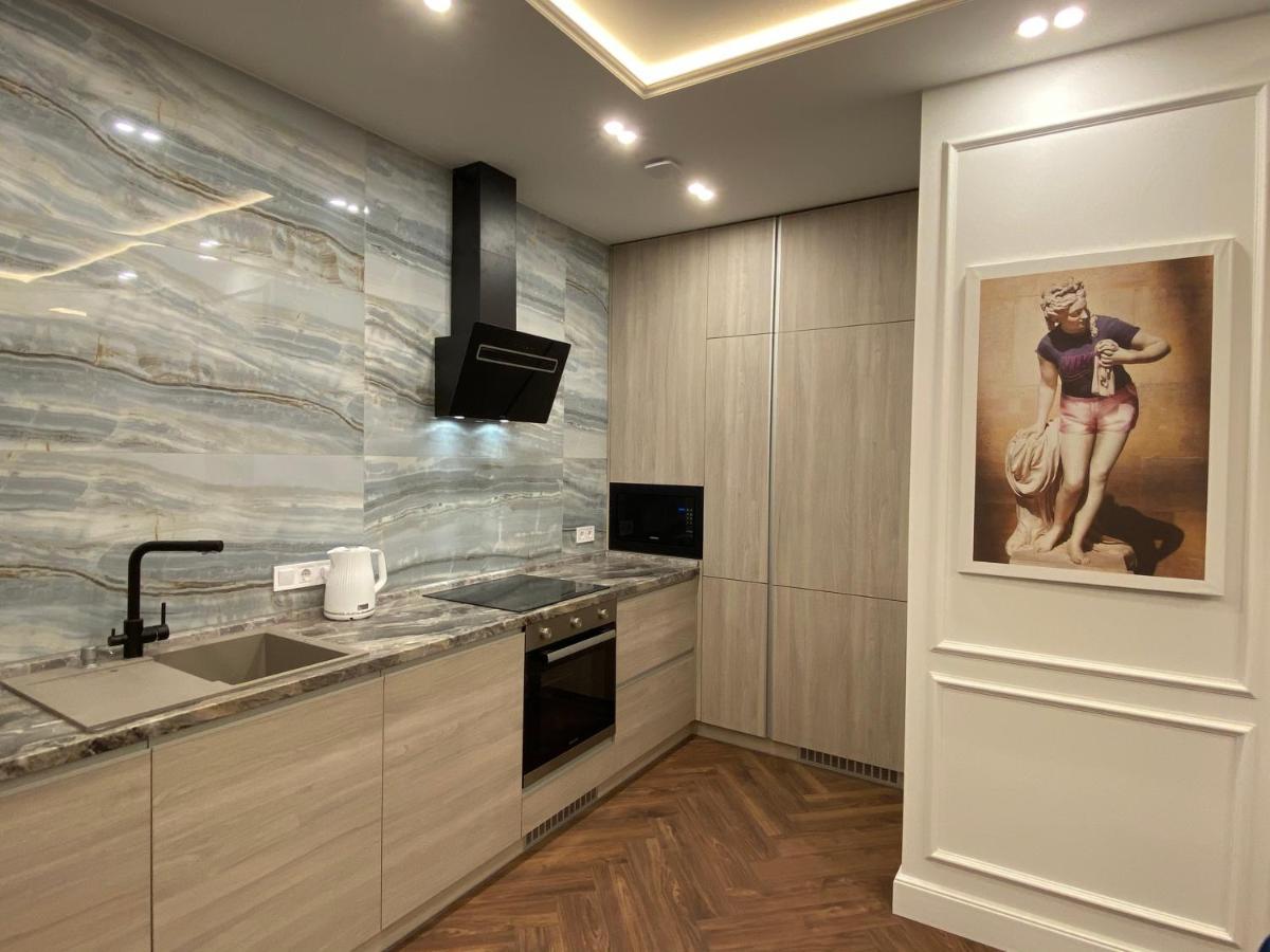 Modern Classic 2 Bedroom Apartment Near Most City Dnipro Luaran gambar