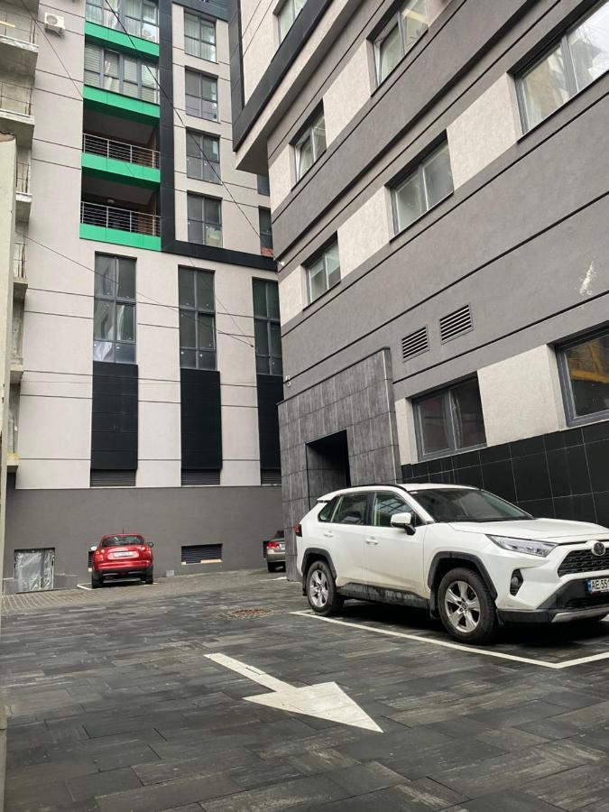 Modern Classic 2 Bedroom Apartment Near Most City Dnipro Luaran gambar