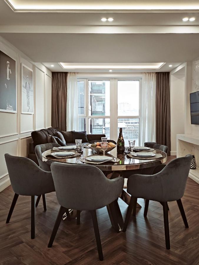 Modern Classic 2 Bedroom Apartment Near Most City Dnipro Luaran gambar