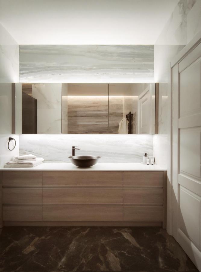 Modern Classic 2 Bedroom Apartment Near Most City Dnipro Luaran gambar