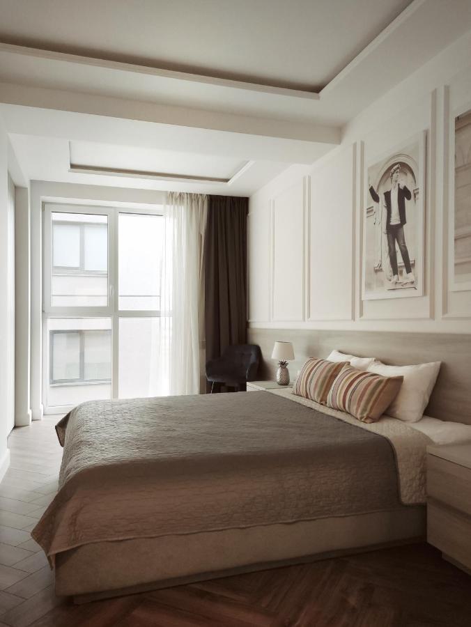 Modern Classic 2 Bedroom Apartment Near Most City Dnipro Luaran gambar