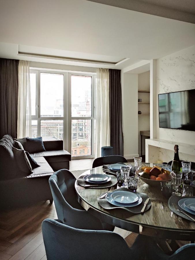 Modern Classic 2 Bedroom Apartment Near Most City Dnipro Luaran gambar